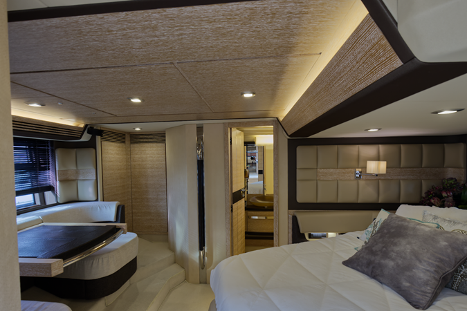 34_2015 64ft Azimut 64 Flybridge NEENA