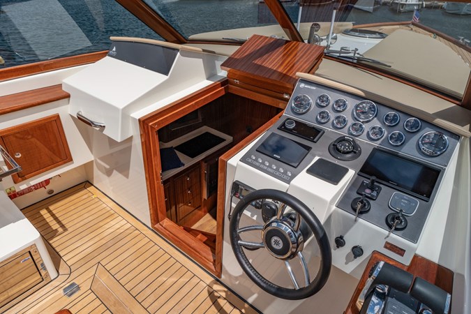 16_2023 40ft Vento Yacht V40 Retro Classic