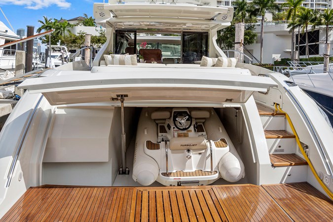 5_2009 68ft Azimut 68S