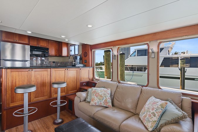 13_2004 57ft Northern Marine 5700 Expedition RAVEN