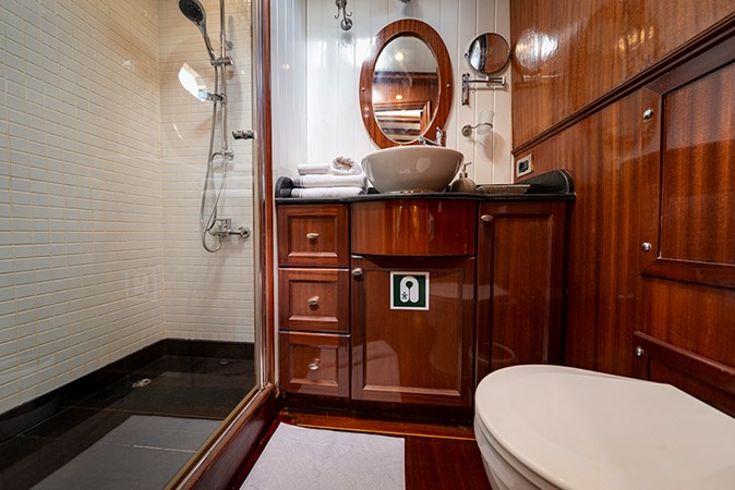 Queen of Datca Twin Cabin Bathroom 01