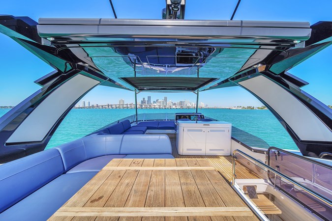 68 Sunseeker Manhattan-18