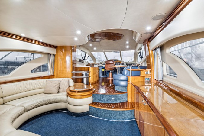 17-2005 55ft Azimut 55 Flybridge SUSI