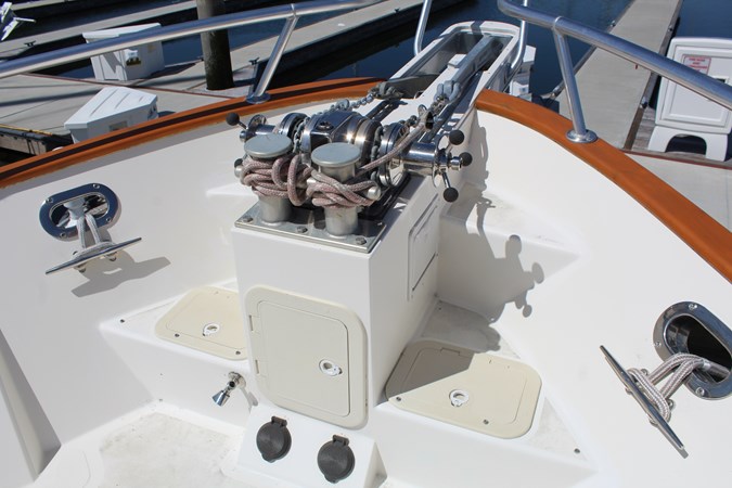 Dual windlass system