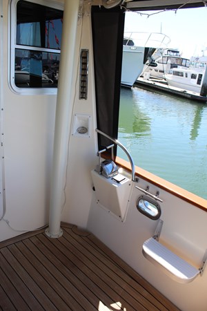 Stern docking station
