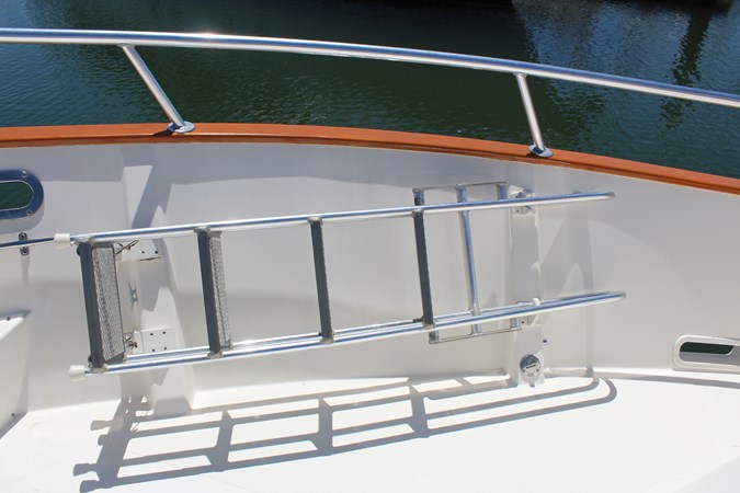 Bow stowage for custom side boarding ladder
