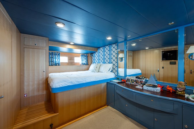 97_marlow_pivot_aft_guest_stateroom_2