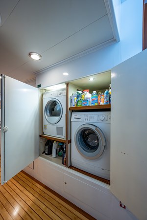 97_marlow_pivot_lower_galley_laundry_6