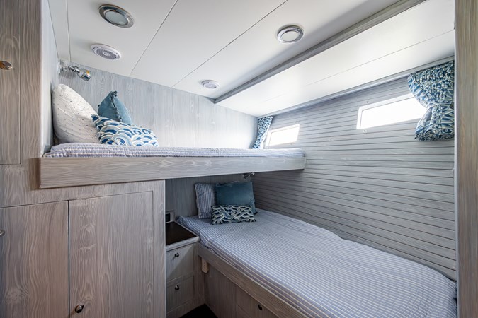 97_marlow_pivot_port_guest_stateroom_3