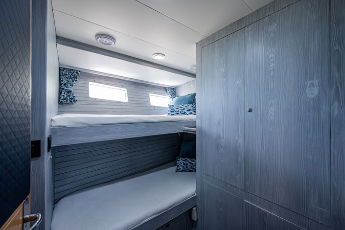 97_marlow_pivot_starboard_guest_stateroom_1