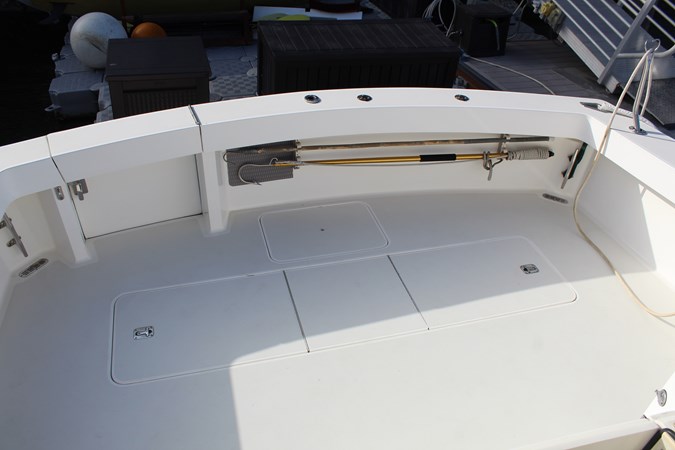 Unobstructed cockpit