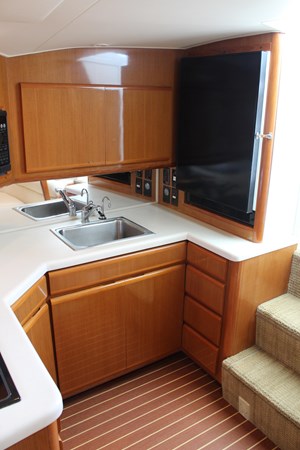 Eye-level refrigerator