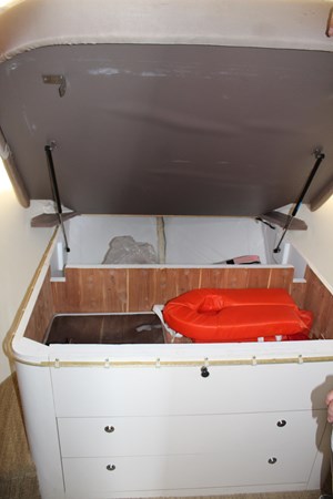 Master berth under-bed stowage