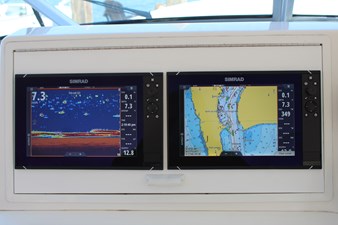 Twin Simrad EVO 3S displays