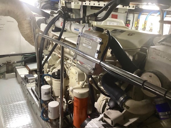 2005 Selene 53 (ASANTE) Engine Room_2