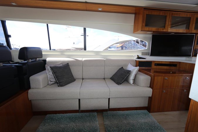 22_2020 60ft Riviera 6000 Sport Yacht