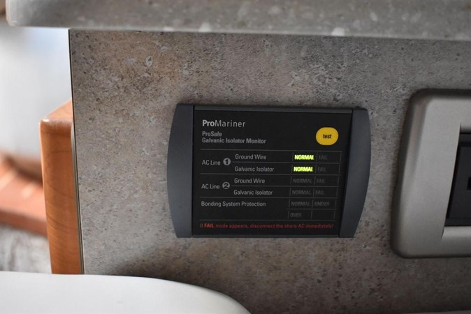 2005-formula-37-performance-cruiser-power-9338939-20240415073248158-1_XLARGE