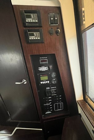 21_2021 37ft Pursuit S378