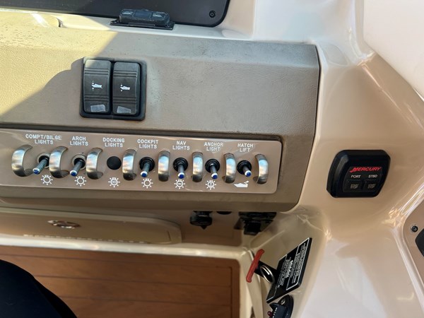 25_2012 30ft Sea Ray 300 SLX PALASEA-NO