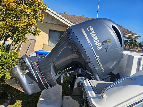 2_2021 25ft Sea Hunt Gamefish 25 ALTERNATING CURRENTS II