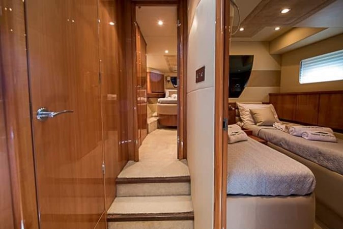 SEALINE T 60 lower deck