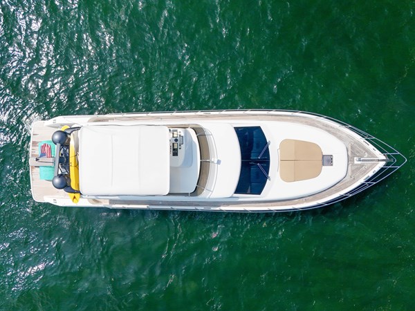 58' Uniesse Drone-32