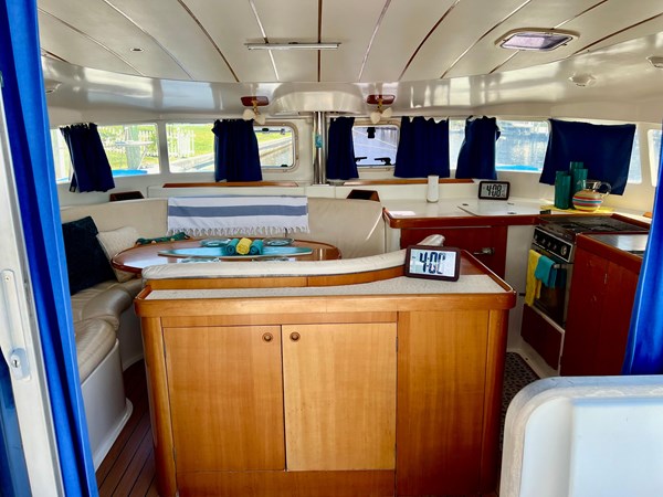 2002-lagoon-410-sail-9370278-962459791-0-290420241056-39