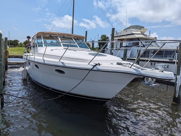 2000-tiara-yachts-3500-express-power-9403889-20240524123913838-1_XLARGE