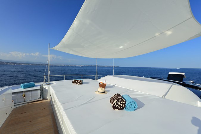 BAIA 100 fore deck