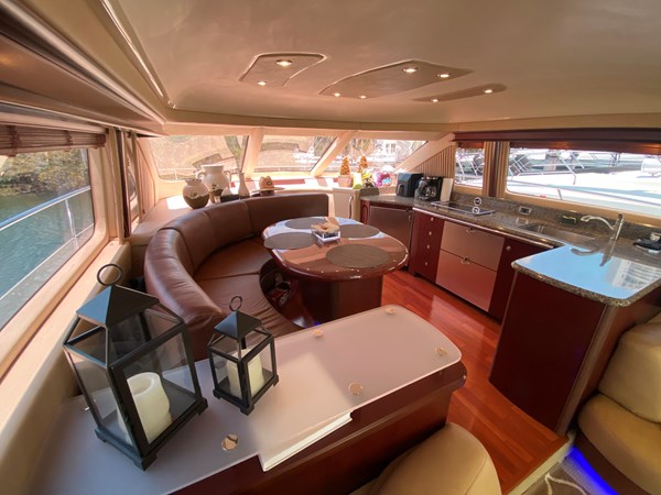 29_2006 58ft Sea Ray 580 Sedan Bridge BLUE PEARL