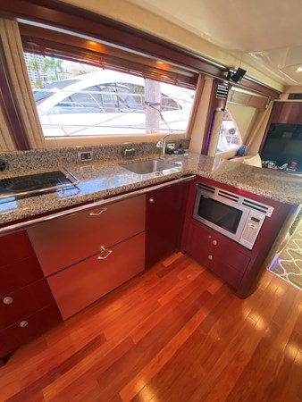 37_2006 58ft Sea Ray 580 Sedan Bridge BLUE PEARL