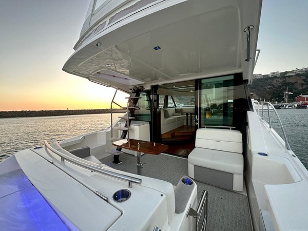 2019-tiara-yachts-f44-flybridge-power-9402557-20240523063836712-1_XLARGE