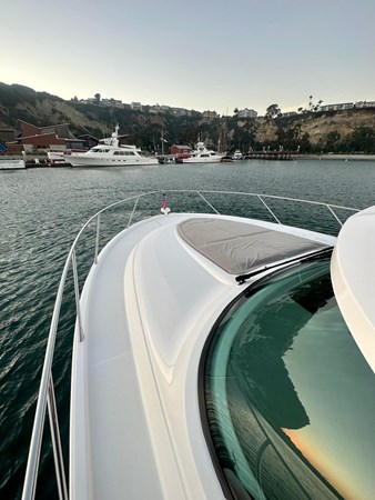 2019-tiara-yachts-f44-flybridge-power-9402557-20240523063847733-1_XLARGE