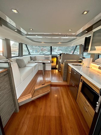2019-tiara-yachts-f44-flybridge-power-9402557-20240523063850755-1_XLARGE