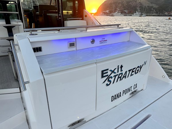 2019-tiara-yachts-f44-flybridge-power-9402557-20240523063855745-1_XLARGE