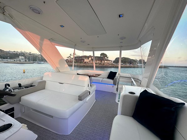 2019-tiara-yachts-f44-flybridge-power-9402557-20240523063858769-1_XLARGE