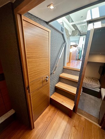 2019-tiara-yachts-f44-flybridge-power-9402557-20240523063909850-1_XLARGE