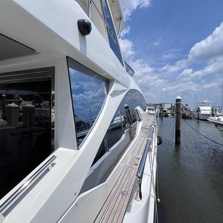 6_2015 50ft Azimut 50 Flybridge MER-SEA