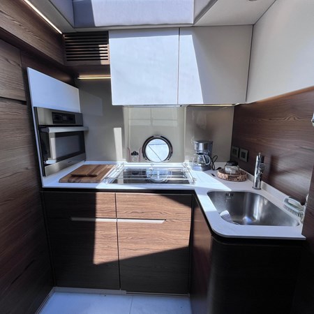 19_2015 50ft Azimut 50 Flybridge MER-SEA