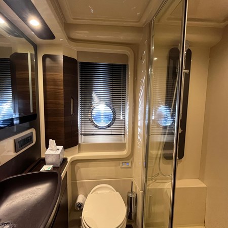 24_2015 50ft Azimut 50 Flybridge MER-SEA