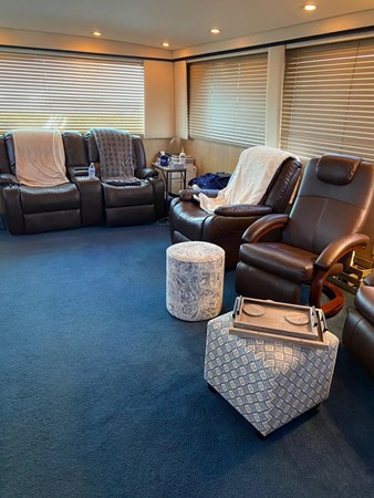 38_1994 70ft Hatteras 70 Cockpit M_Y LUMBER AWAY IV