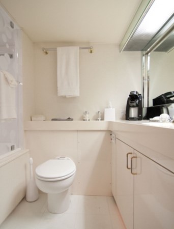 49_1994 70ft Hatteras 70 Cockpit M_Y LUMBER AWAY IV