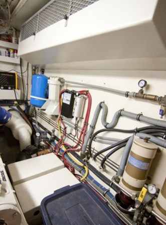 70_1994 70ft Hatteras 70 Cockpit M_Y LUMBER AWAY IV