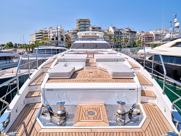 ALBA - FORE LOUNGE AREA (BOW) (2)