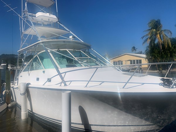 2_2002 35ft Cabo 35 Open DOLPHIN