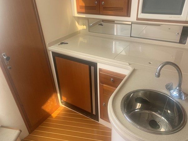 9_2002 35ft Cabo 35 Open DOLPHIN