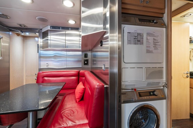 2008 124ft Palmer Johnson IZUMI(36)