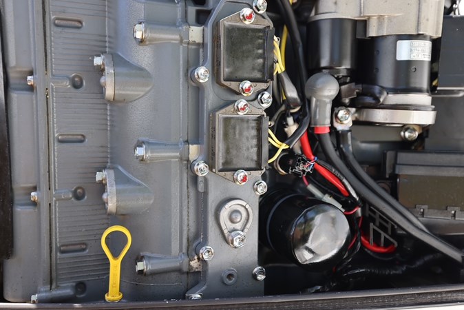 32_2001 30ft Contender 27 Open LATE FEES