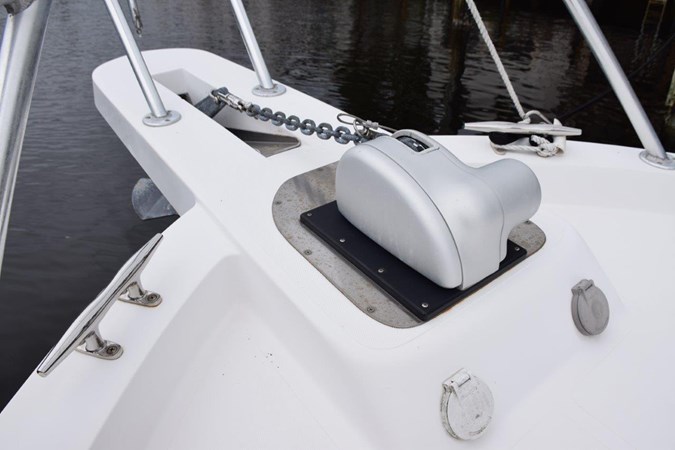 Pulpit and Maxwell windlass