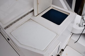 Rigging station behind Helm